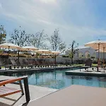 Casa Hermosa En Condo Con Alberca, Spa!